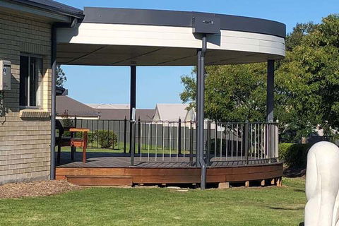 Hunter Oasis - Tourism Adelaide 1