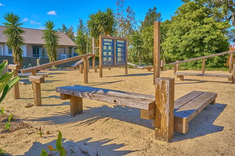 Hunter Oasis - Tourism Adelaide 5