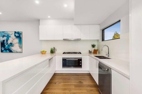 Glen Manor 1 - Tourism Adelaide 4