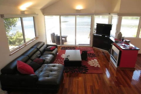 Silkwood Estate - Tourism Adelaide 4