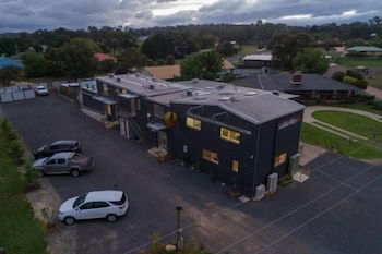 Heathcote Inn - Tourism Adelaide 0