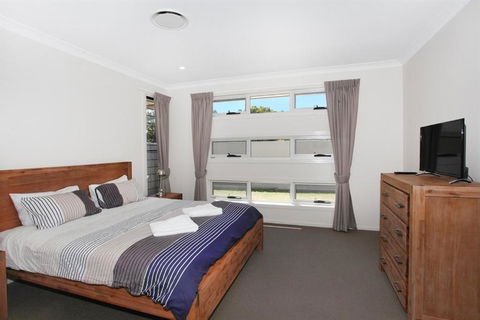 59 Banksia Avenue Coolum Beach Pet Friendly Linen Included 500 BOND - Tourism Adelaide 6