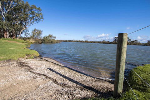 River Retreat At Monteith - Tourism Adelaide 6