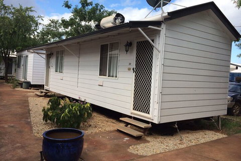 Mataranka Roadhouse - Tourism Adelaide 5