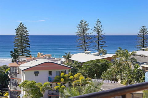 Unit 8 Bronte Of Coolum 8 12 Coolum Terrace Coolum Beach 500 Bond LINEN INCLUDED WIFI - Tourism Adelaide 6