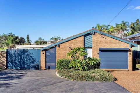 Campbell Avenue 28 - Tourism Adelaide 0