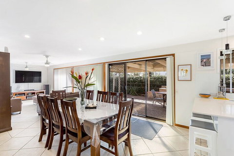 Campbell Avenue 28 - Tourism Adelaide 3