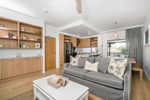 A PERFECT STAY - Luxe & Bloom - Tourism Adelaide 4