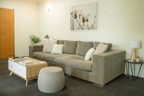 Two Bedroom Gem Short Drive To MONA - Tourism Adelaide 7