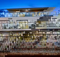 Manhattan Apartments - Notting Hill - Tourism Adelaide