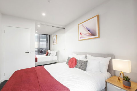 Ocean Views St Kilda Apartment By Ready Set Host - Tourism Adelaide 3