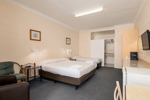 Blue Seas Motel - Tourism Adelaide 6