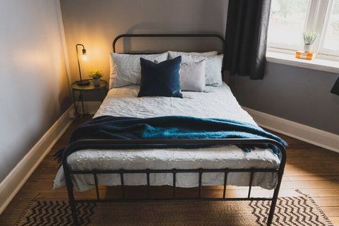 Royal Derby Hotel - Tourism Adelaide 5