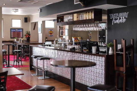 Royal Derby Hotel - Tourism Adelaide 1