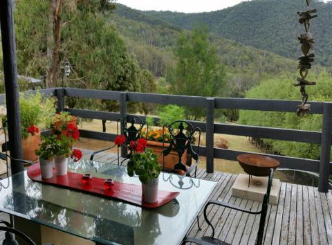 Alps Lodge - Tourism Adelaide 6