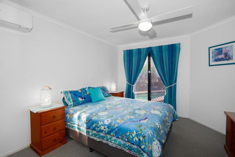 Relax At Coolum - Tourism Adelaide 3