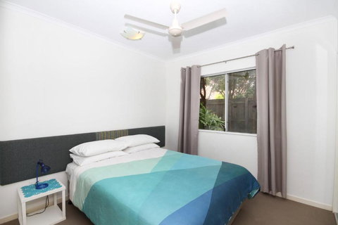 Unit 2 Sea Breeze Villas Coolum Beach - Tourism Adelaide 3