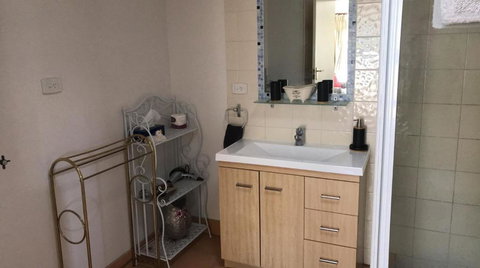 Oatlands Retreat - Tourism Adelaide 4