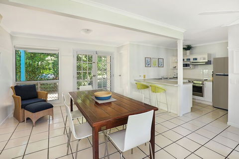 Coral Beach Noosa Resort - Tourism Adelaide 7