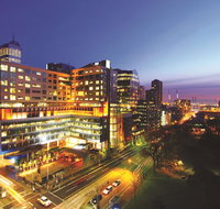 Oaks Melbourne on William Suites - Tourism Adelaide