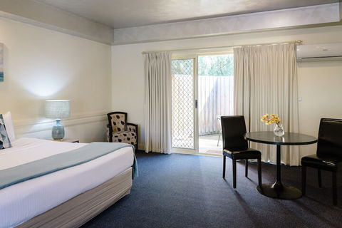 Fairways Resort - Tourism Adelaide 3