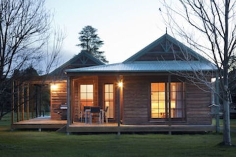Beechworth Cedar Cottages - Tourism Adelaide 0