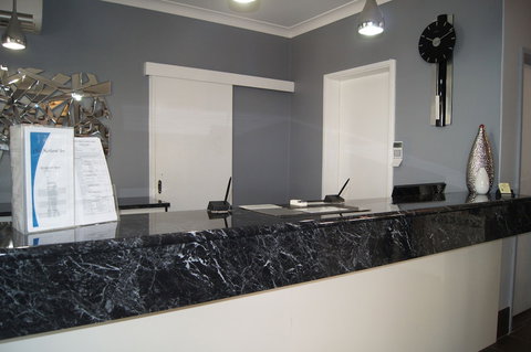 Old Maitland Inn - Tourism Adelaide 2