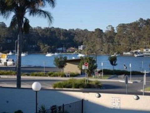Reef Motor Inn - Tourism Adelaide 5
