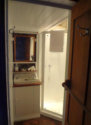 Orfords Sanda House B & B - Tourism Adelaide 4