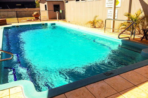 Spinifex Hotel - Tourism Adelaide 1