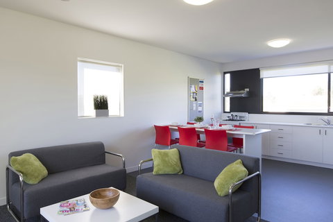 Western Sydney University Village - Campbelltown Campus - Tourism Adelaide 3