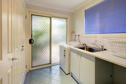 FRANGIPANI BEACH HOUSE PET FRIENDLY 22 Belbourie Cres Boomerang Beach - Tourism Adelaide 2