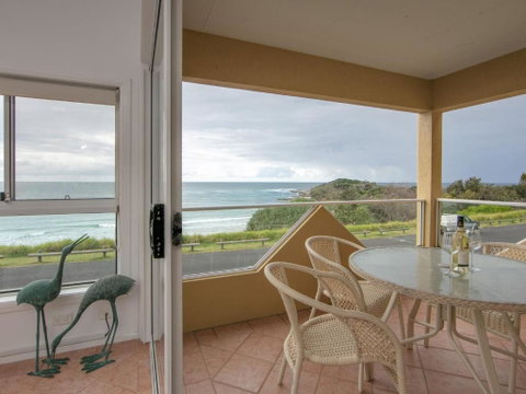 Avalon 1 Overlooking Beautiful Convent Beach - Tourism Adelaide 4
