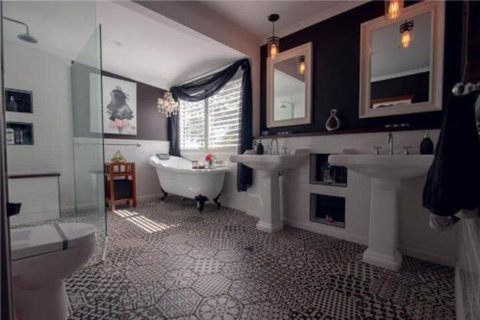 Misty Valley Homestayz - Tourism Adelaide 6