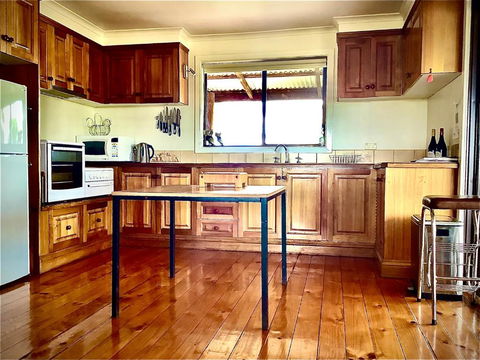 Gilgraves Vineyard Farmstay - Tourism Adelaide 4