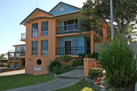 Phoenix Terrace Townhouse Yamba - Tourism Adelaide 0
