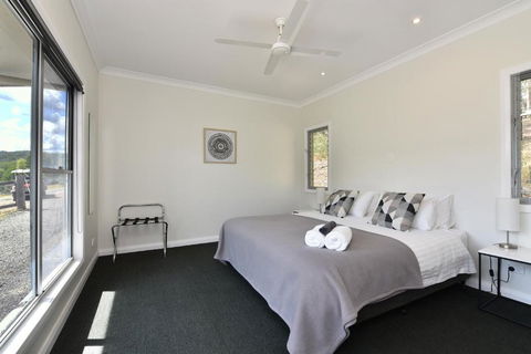 Valle Laguna - Tourism Adelaide 6