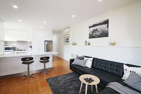 Toallo St - Tourism Adelaide 4