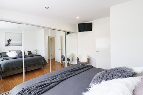 Toallo St - Tourism Adelaide 5