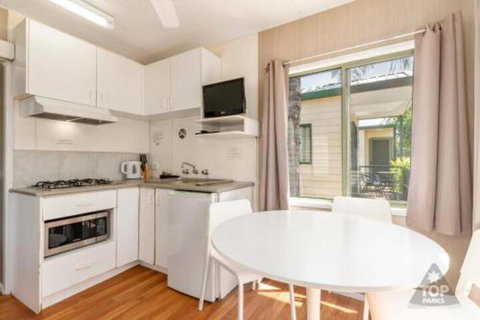 Sunset Top Tourist Park - Tourism Adelaide 6