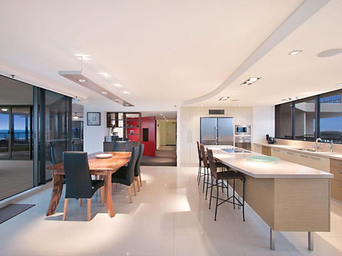 Seascape Apartments Unit 1201A Luxury Apartment With Views Of The Gold Coast & Hinterland - Tourism Adelaide 5