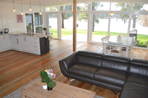 Bundalong Waterfront 28 Graham Ave Bundalong - Tourism Adelaide 4