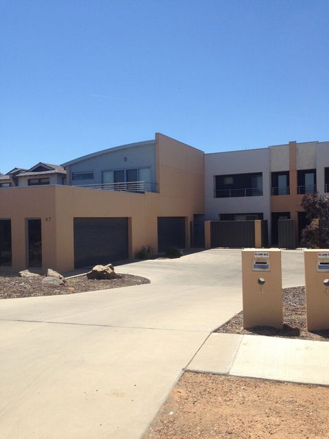 The Anchorage By The Lake - Tourism Adelaide 0