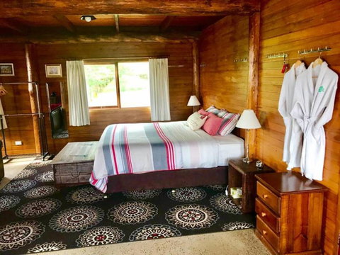 Millthorpe Truffles Gorgeous Getaway For 2 - Tourism Adelaide 5