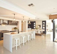 Getaway on Poplars Comfortable  well appointed - Tourism Adelaide