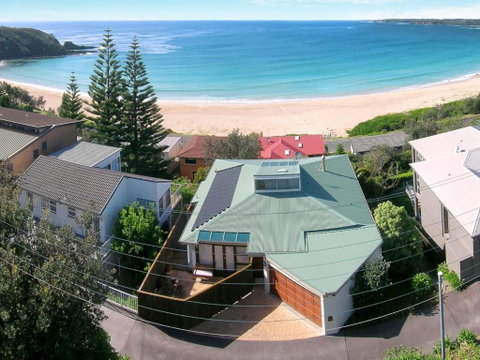 BEDARRA MOLLYMOOK BEACH - Tourism Adelaide 1