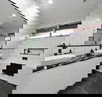 Lakeside Landing - Waterfront - Tourism Adelaide