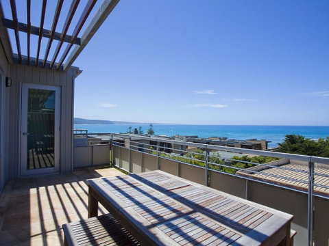 POINT GREY APARTMENT 14 The Point - Tourism Adelaide 1