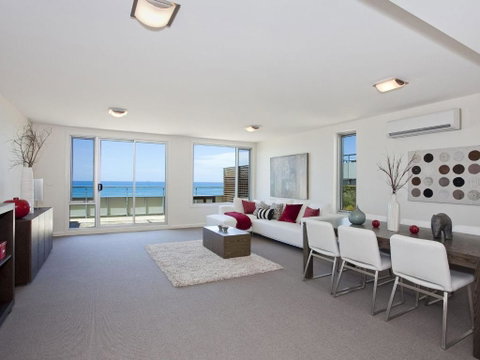 POINT GREY APARTMENT 14 The Point - Tourism Adelaide 4