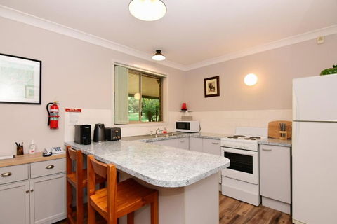 Valley Haven 3 Bedrooms Close To The Village! - Tourism Adelaide 6